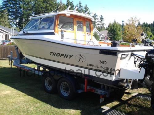 Bayliner Trophy 2460 fiche technique et avis